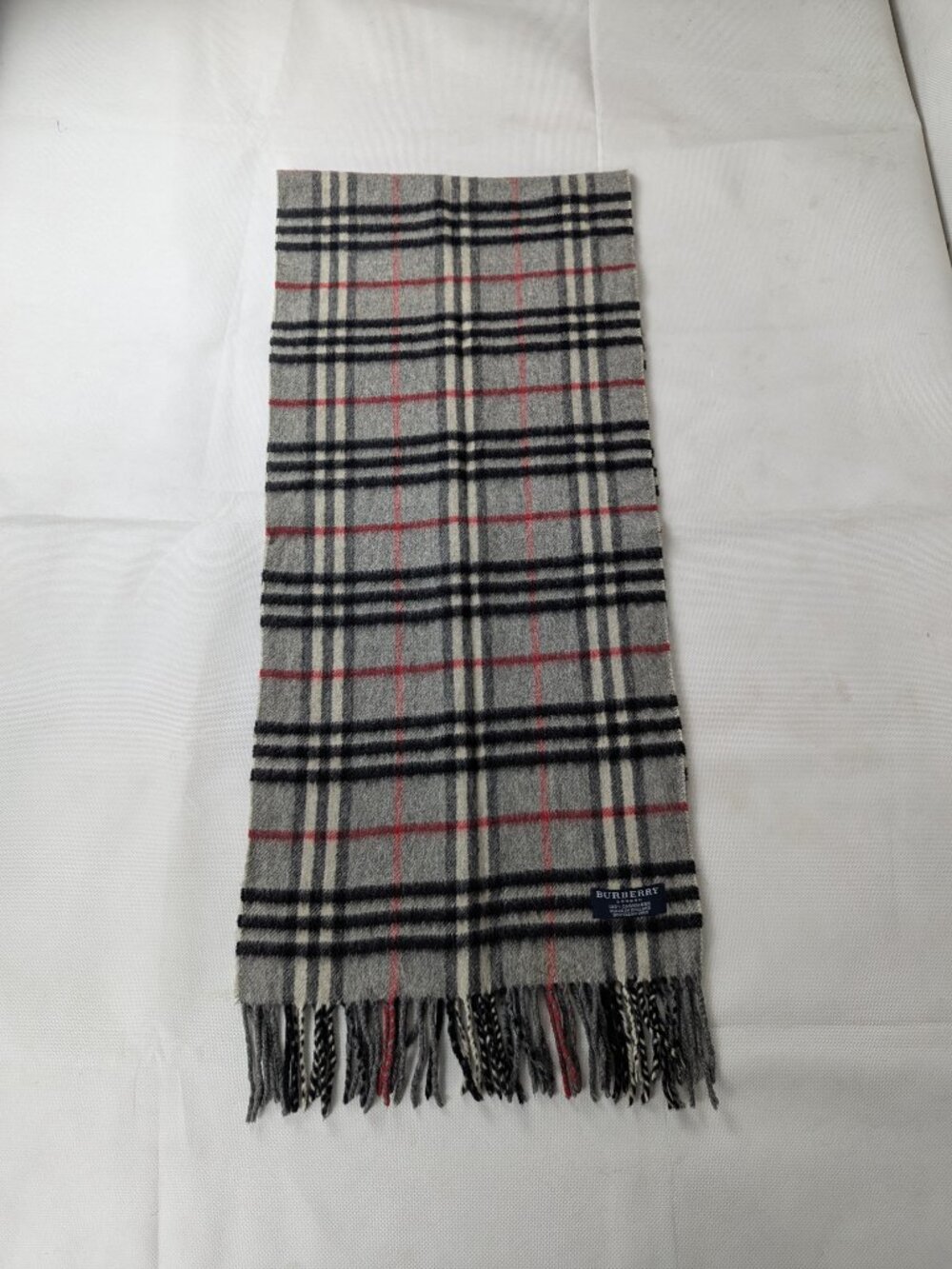 Designer Burberry Gray 100% Cashmere Check Scarf Unisex - Picture 5 of 8